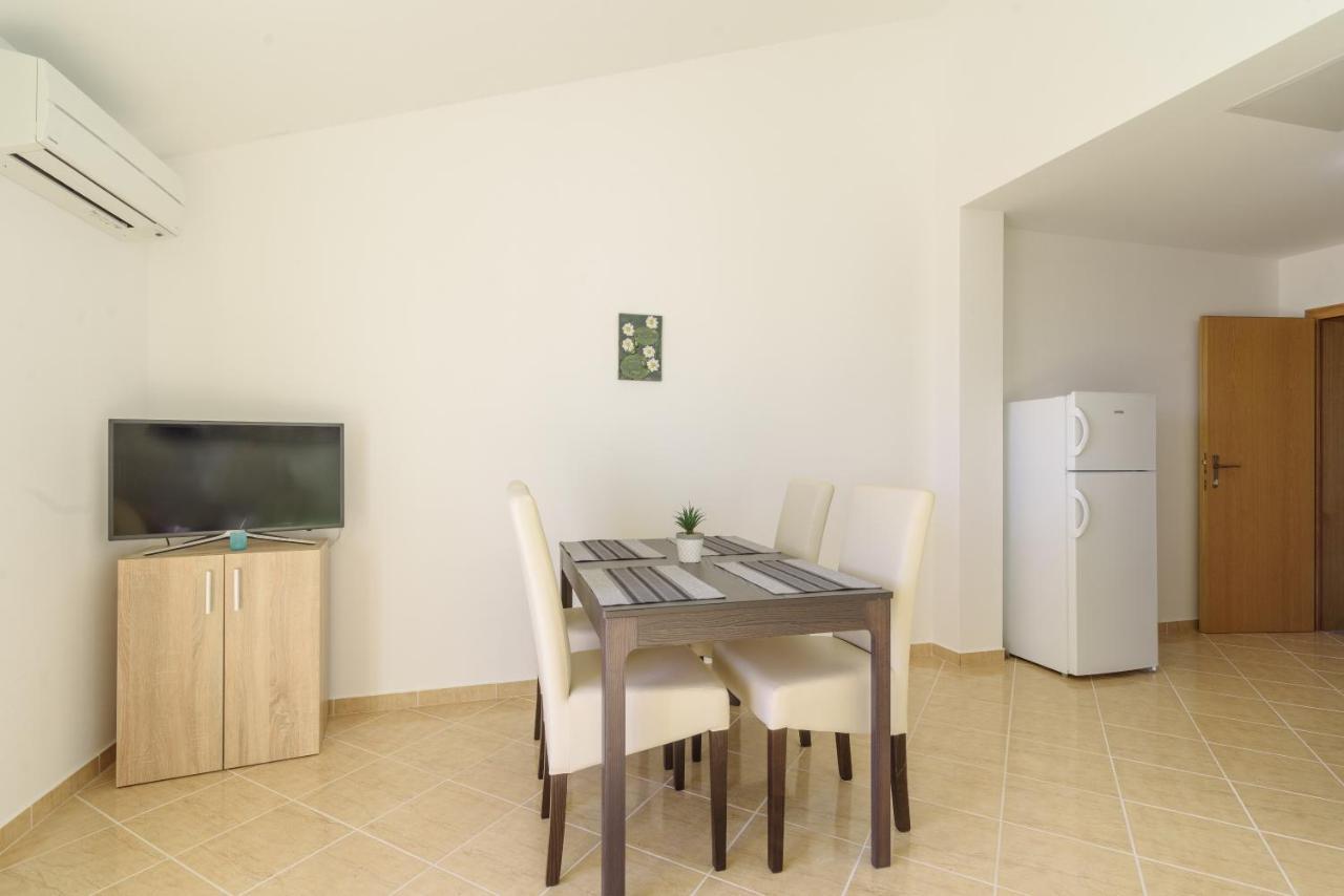 Apartmani Emil Trogir Extérieur photo
